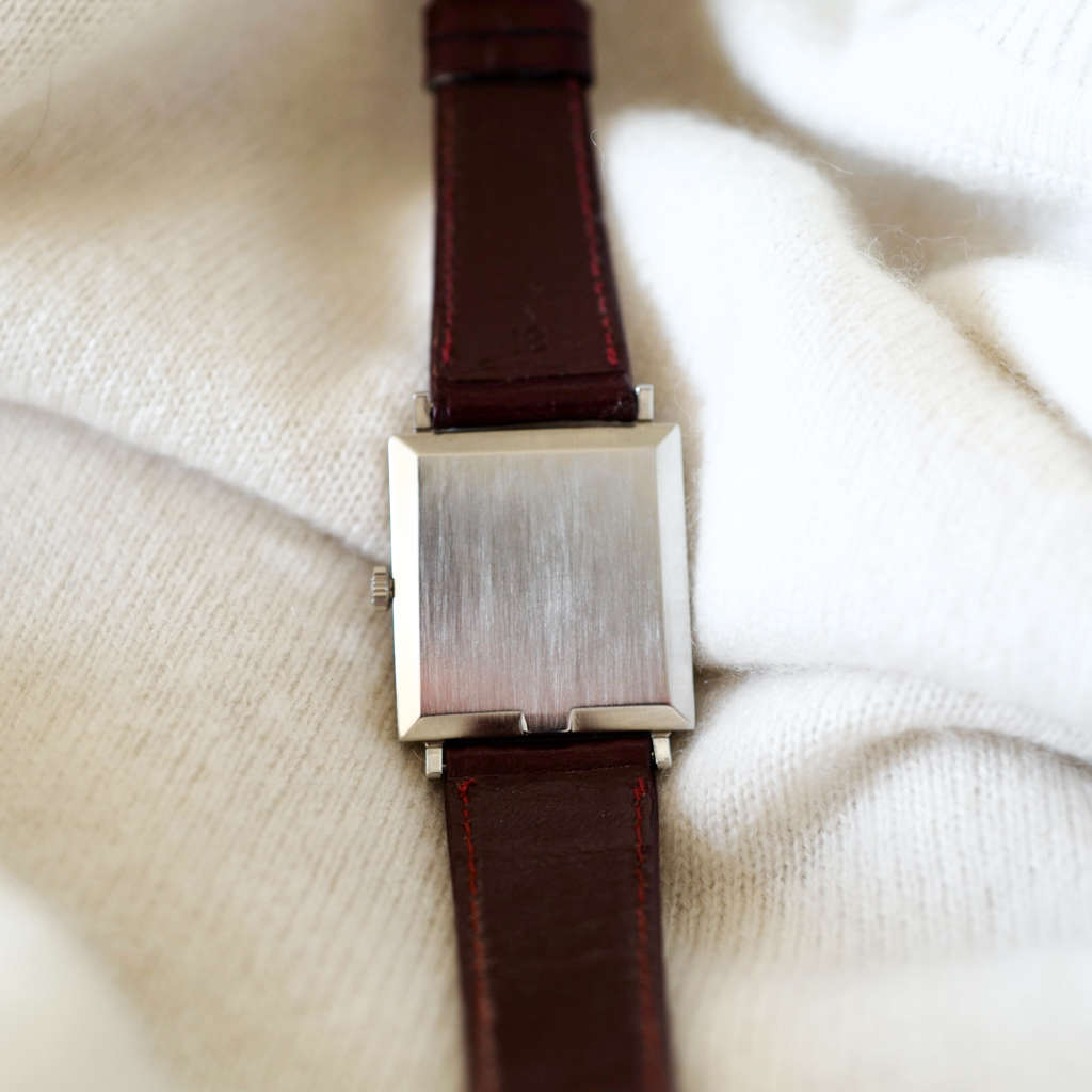 Montre vintage argent mécanique manuelle automatique Montre vintage argent mécanique manuelle automatique