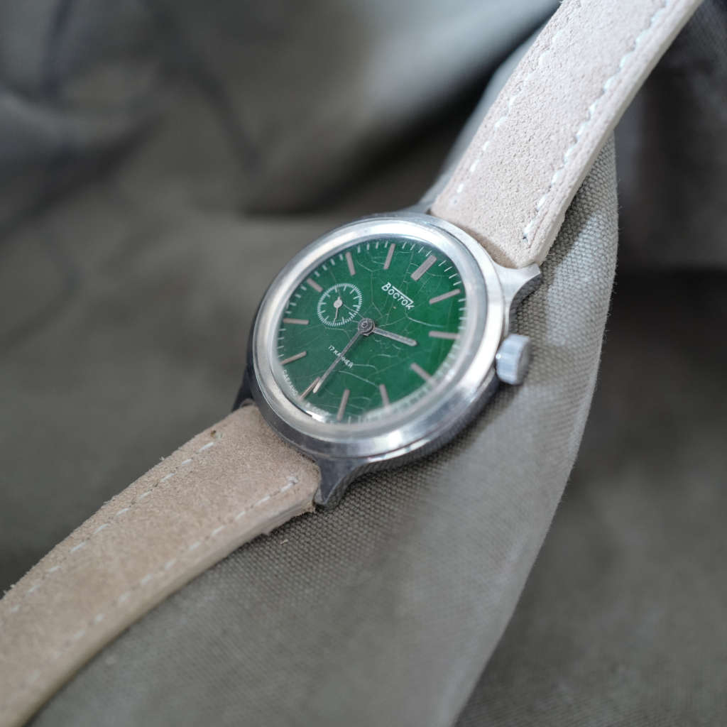 Patine montre ancienne manuelle