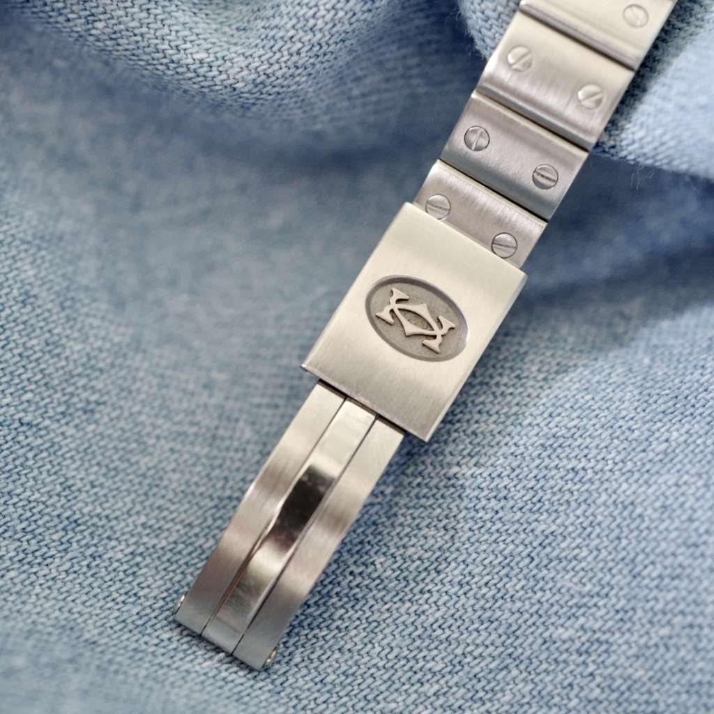 Montre cartier Santos vintage femme acier cadran blanc bleu Montre cartier Santos vintage femme acier cadran blanc bleu