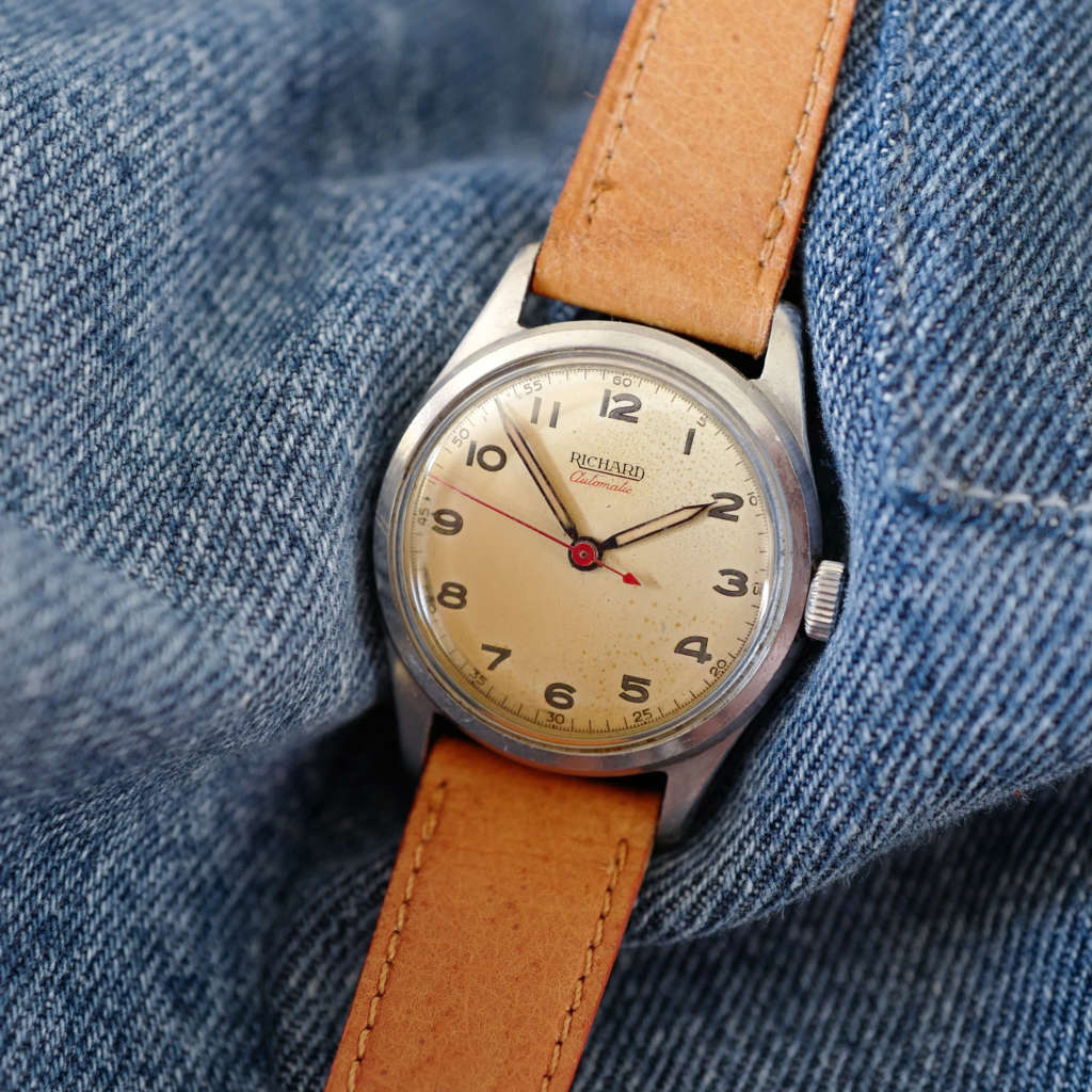 Montre automatique année 1940 patinée Montre automatique année 1940 patinée