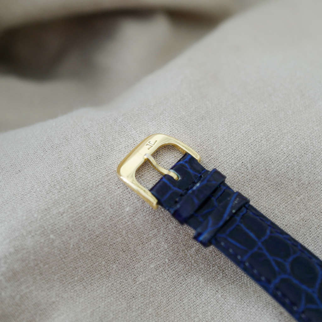 Montre Jaeger or boucle calendrier Montre Jaeger or boucle calendrier