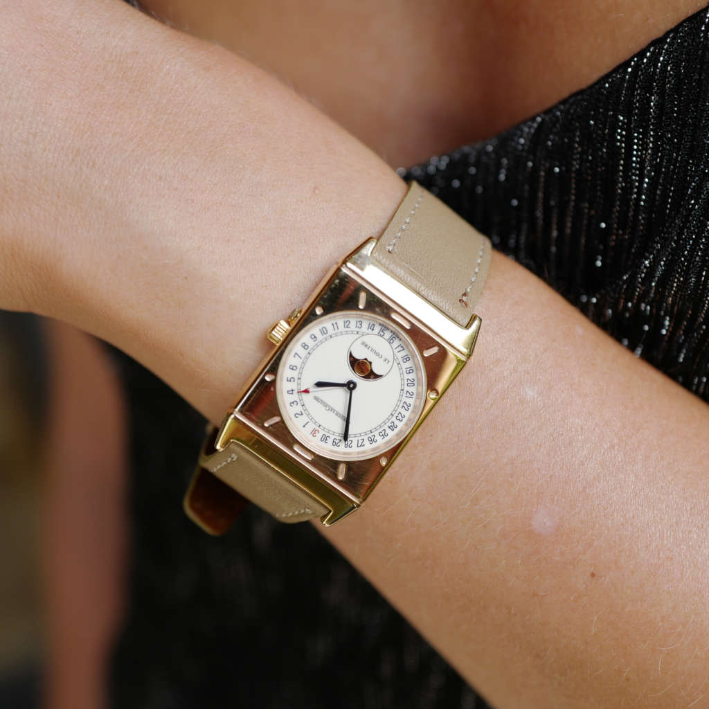 Montre Jaeger Lecoultre Reverso phase de lune vintage or Montre Jaeger Lecoultre Reverso phase de lune vintage or