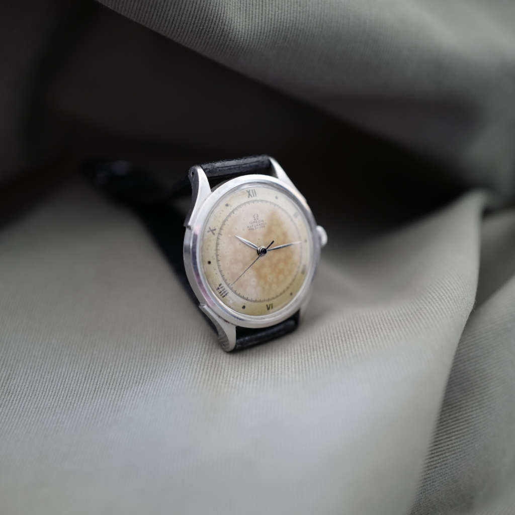 Omega vintage patine