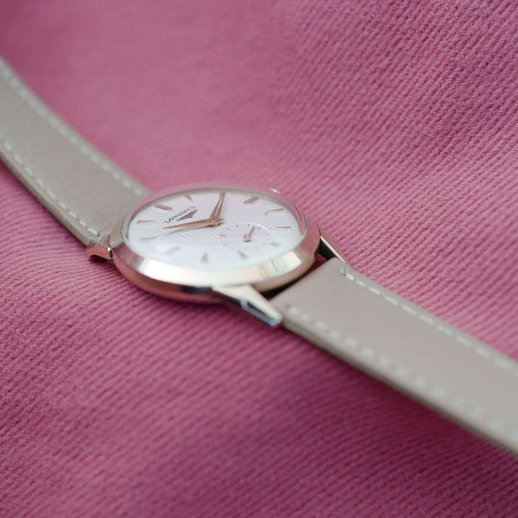 Jolie Longines vintage clous de paris Jolie Longines vintage clous de paris