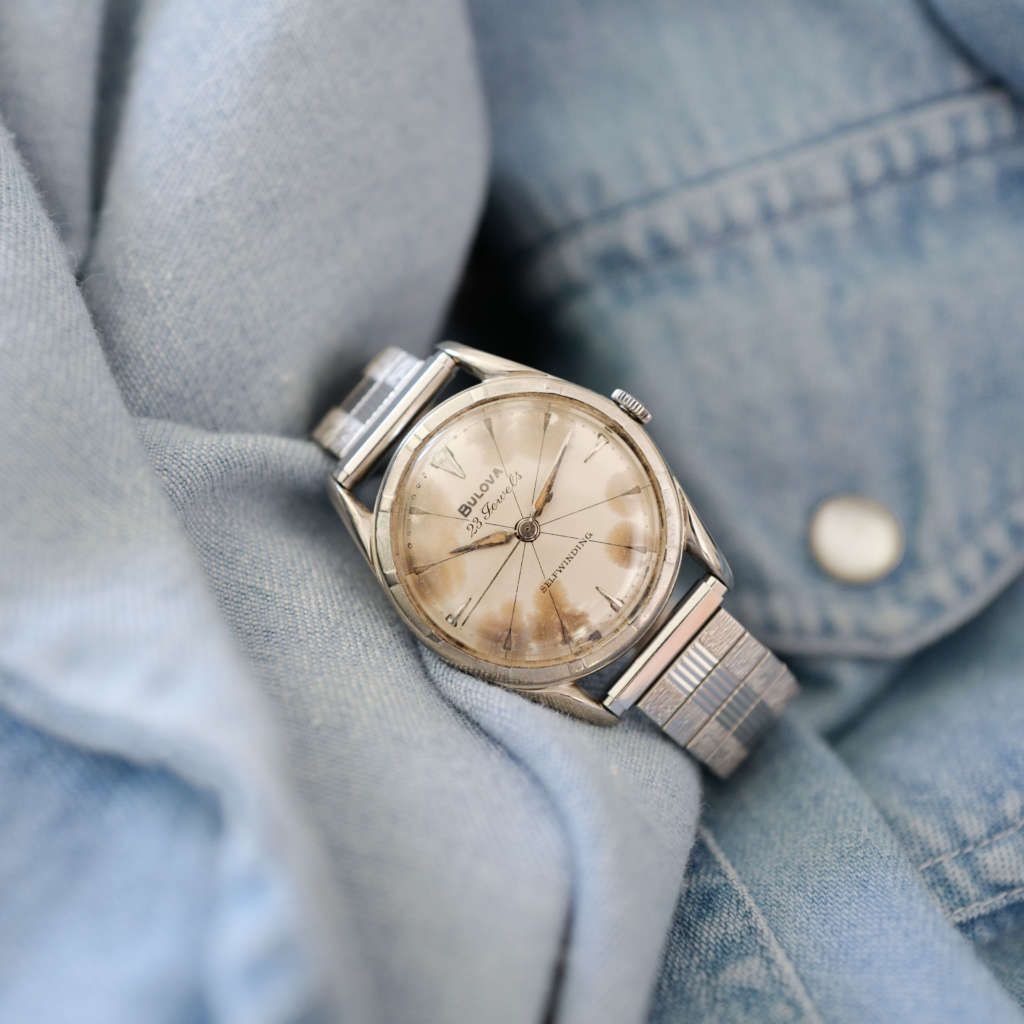 Montre vintage Bulova ancienne