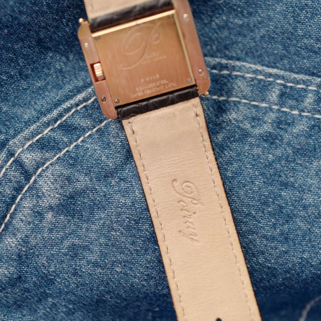 Montre femme or jaune occasion carré Montre femme or jaune occasion carré