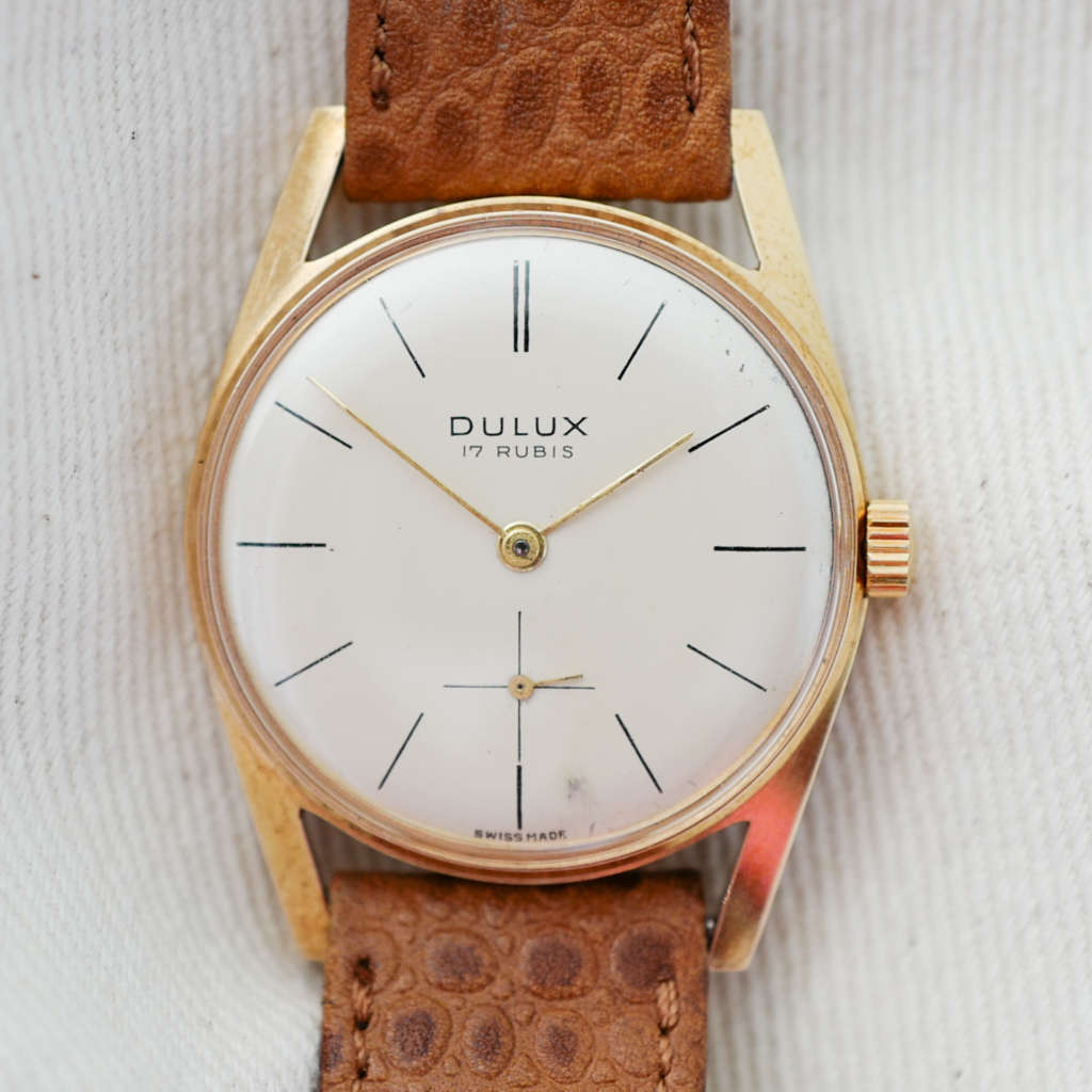 Montre vintage dorée mécanique Montre vintage dorée mécanique