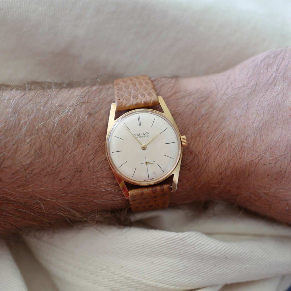 Montre vintage homme classique sobriété Montre vintage homme classique sobriété