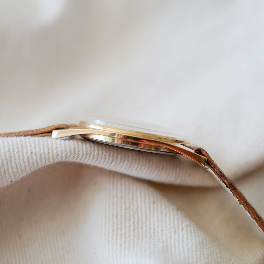 Montre vintage mécanique sobre Montre vintage mécanique sobre