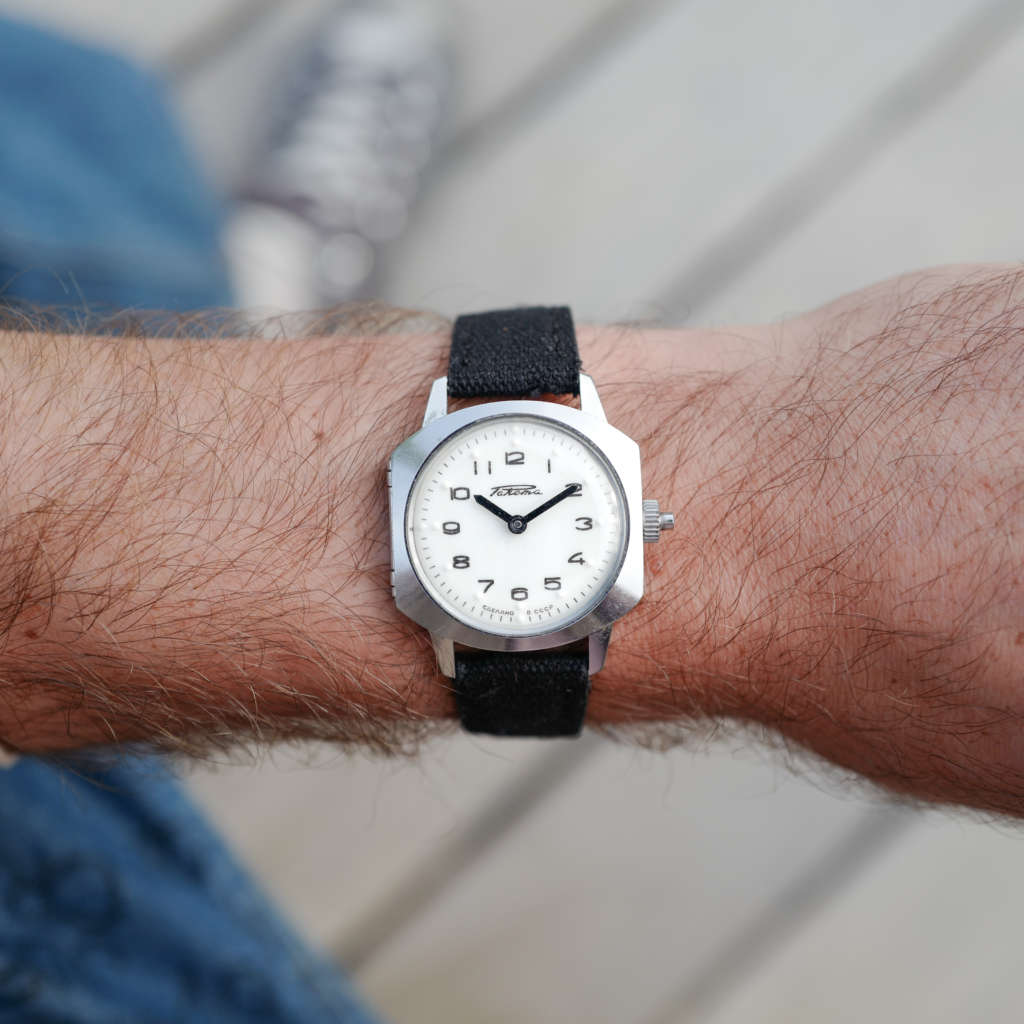 Montre russe de tact aveugle Montre russe de tact aveugle