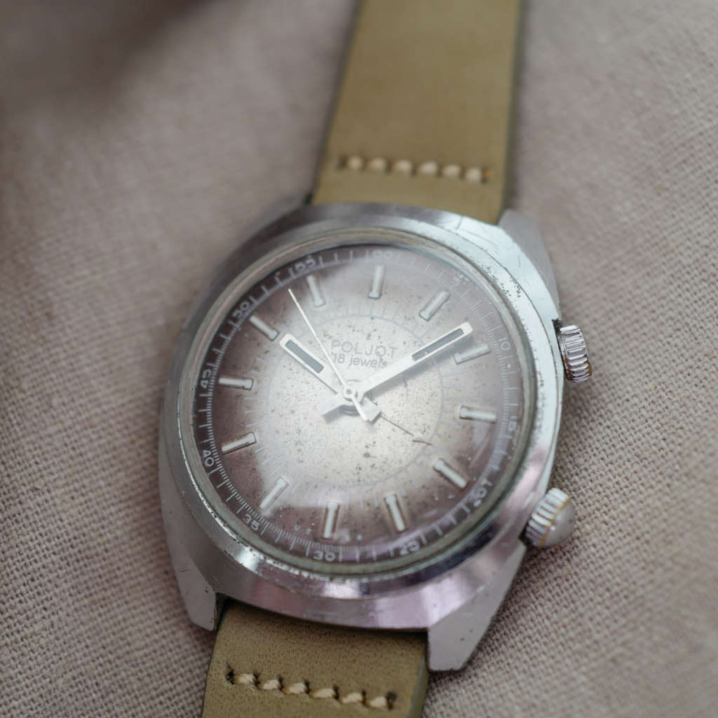 Montre russe vintage ancienne Montre russe vintage ancienne