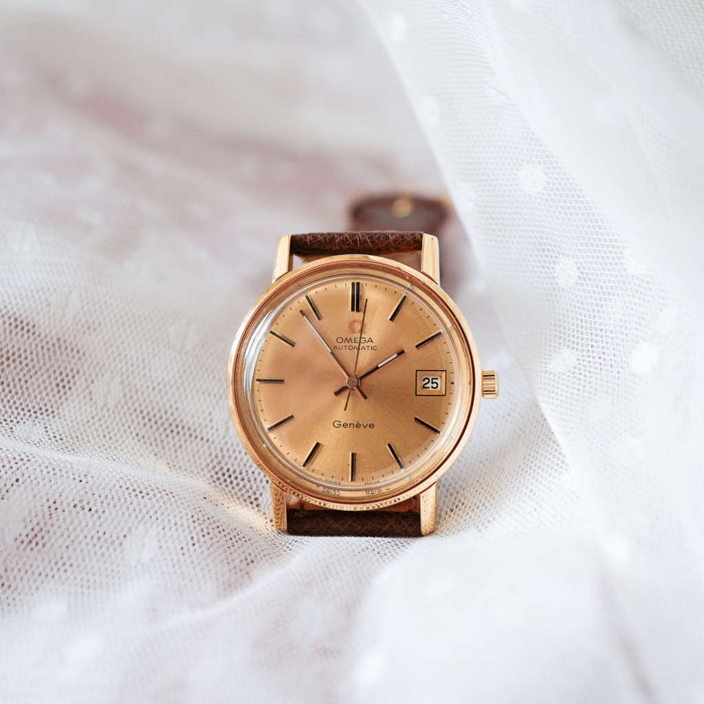 Omega ancienne vintage