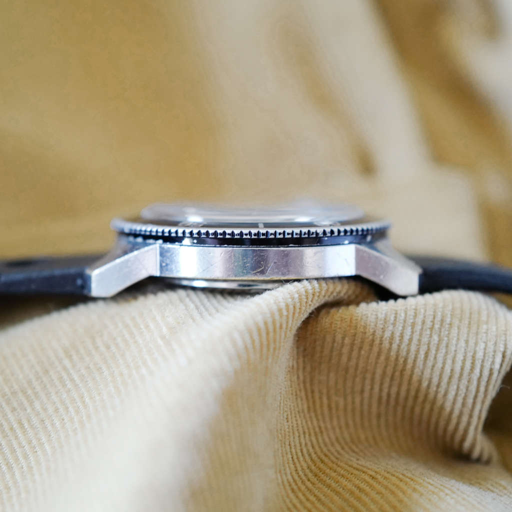 Jolie montre de plongée oversize Jolie montre de plongée oversize