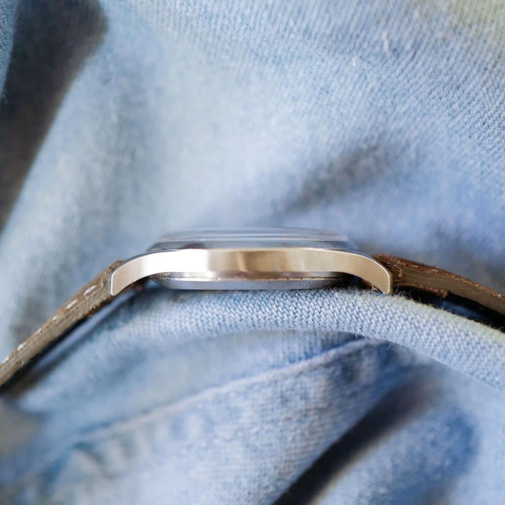 Montre Jaeger LeCoultre type militaire ancienne Montre Jaeger LeCoultre type militaire ancienne