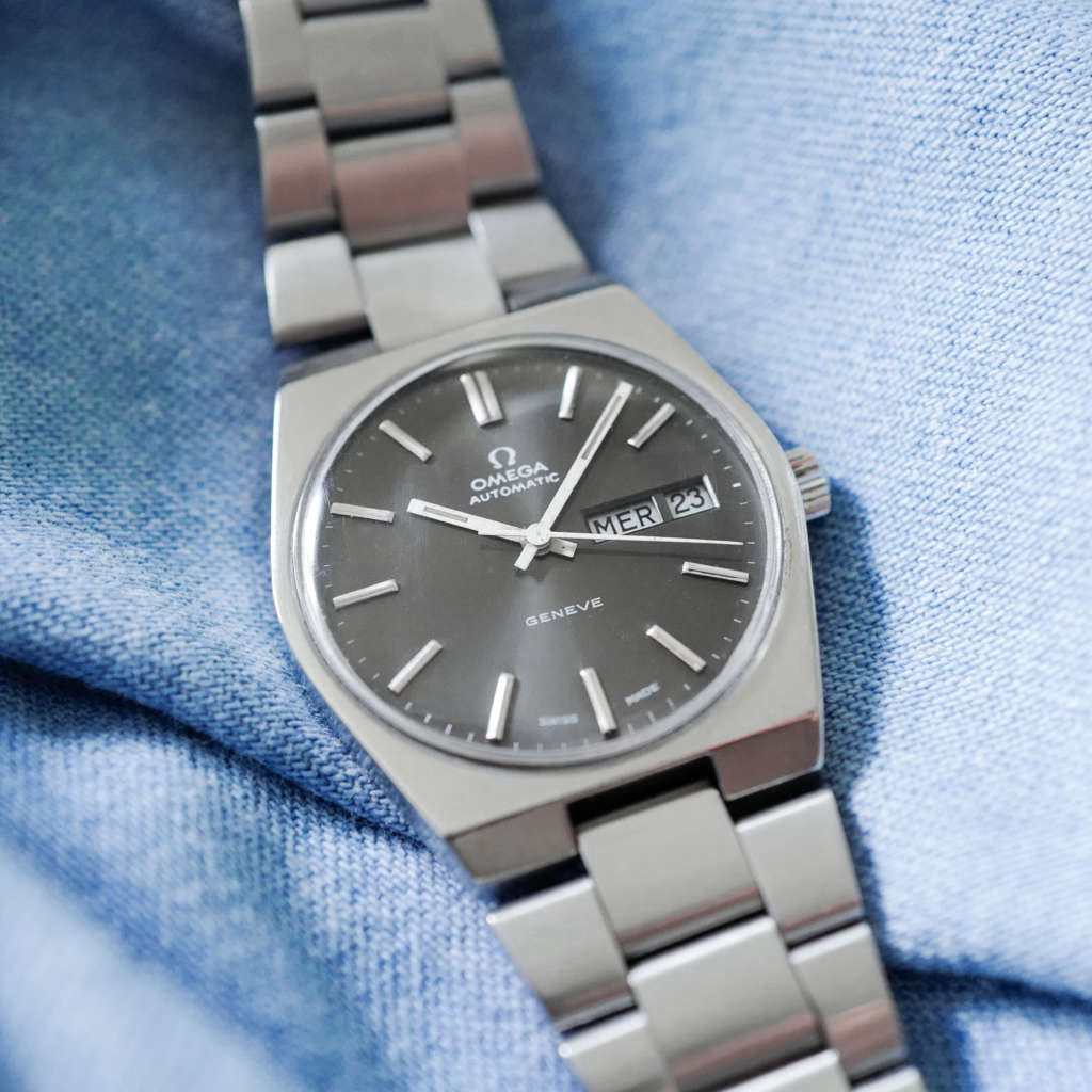 Montre Omega Genève bracelet intégré vintage automatique Montre Omega Genève bracelet intégré vintage automatique