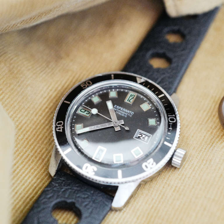 Montre De Plongée Vintage Mécanique 45 Mm – Cadran Noir, Bracelet Nylon, Mouvement Manuel