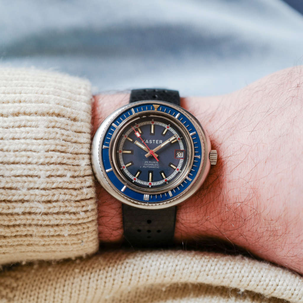 Grosse montre vintage plongée Grosse montre vintage plongée
