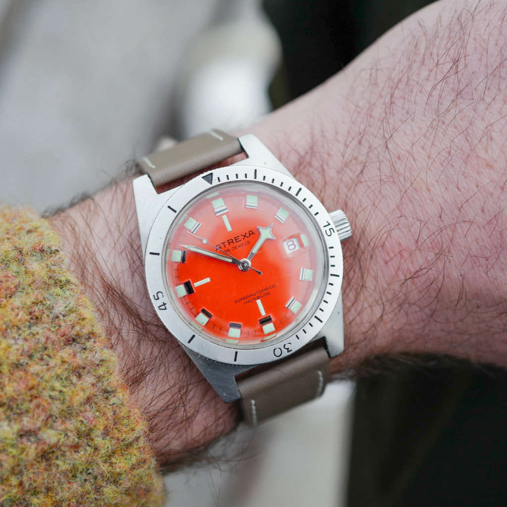 Montre vintage skin diver automatique cadran orange Montre vintage skin diver automatique cadran orange