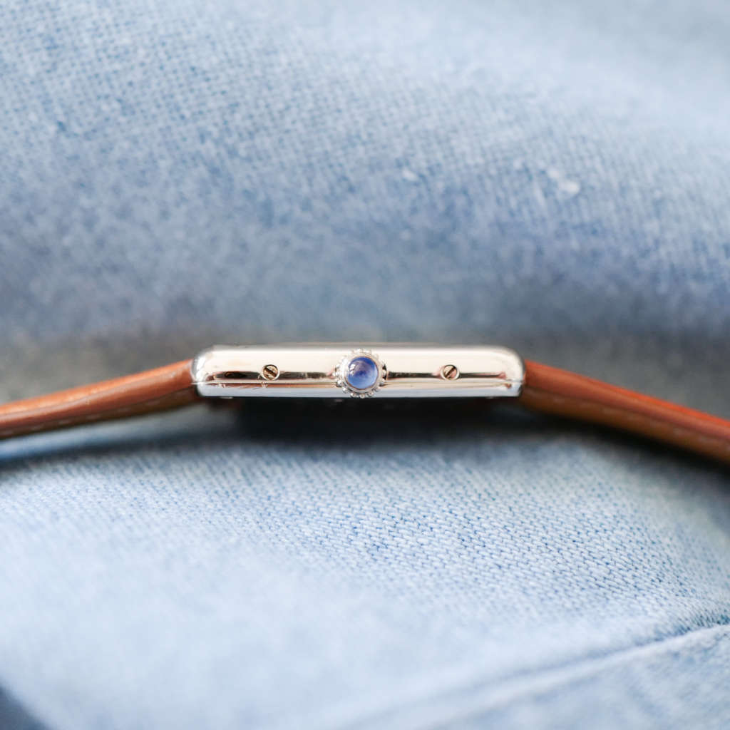 Jolie montre Cartier Tank vintage cadran argent