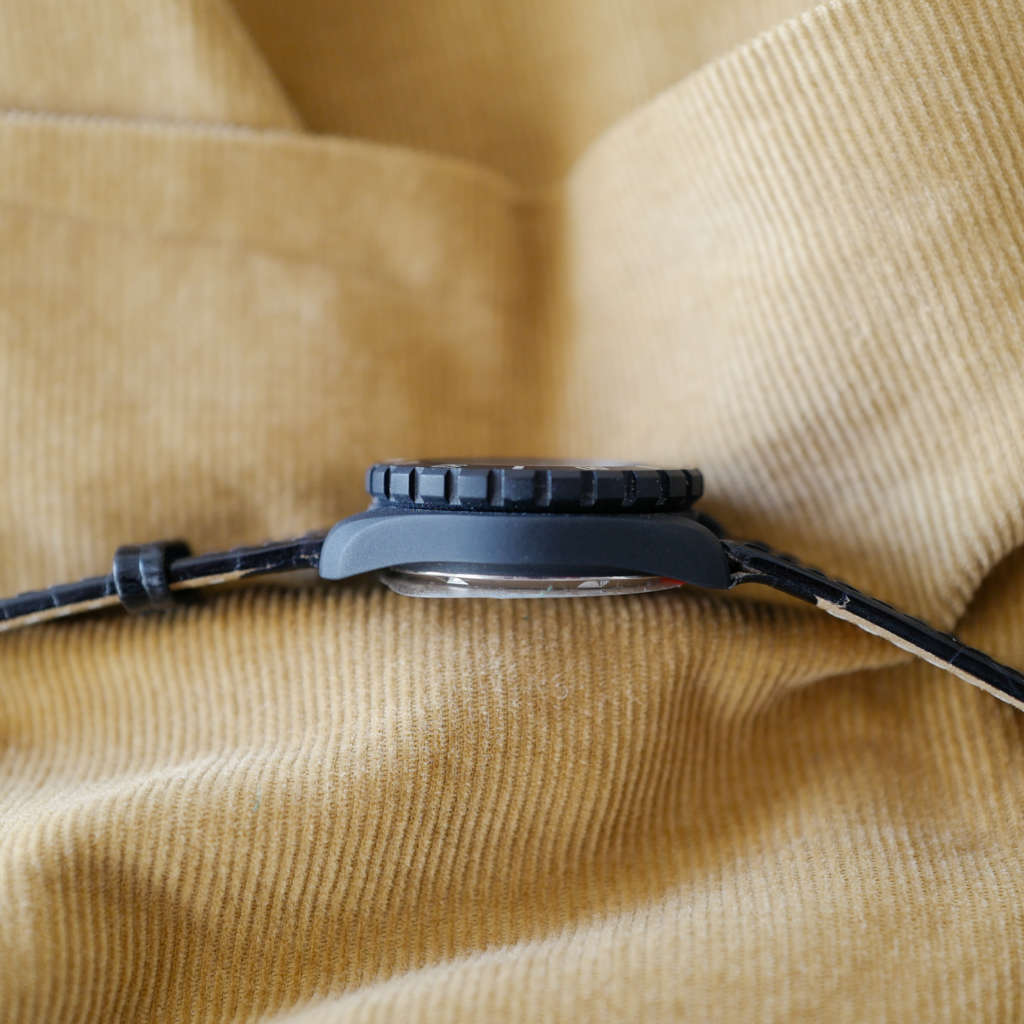 Jolie montre PVD vintage lady Jolie montre PVD vintage lady