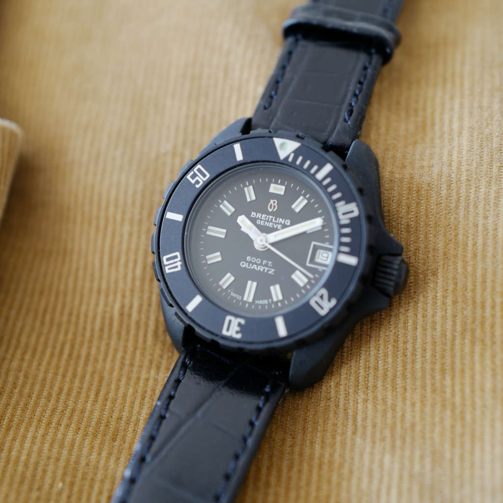 Montre boitier noir vintage Montre boitier noir vintage