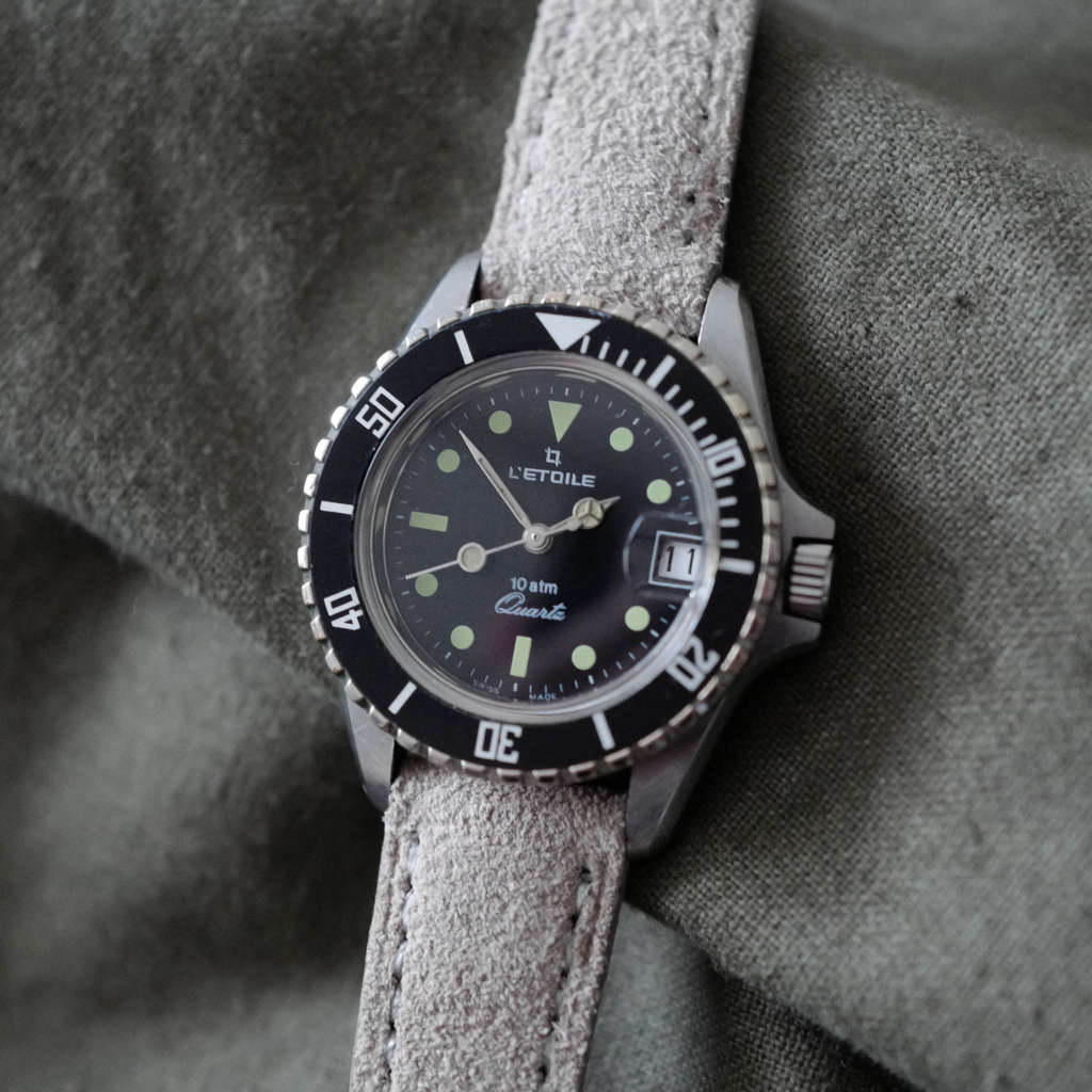 Montre de plongée pour femme vintage ancienne