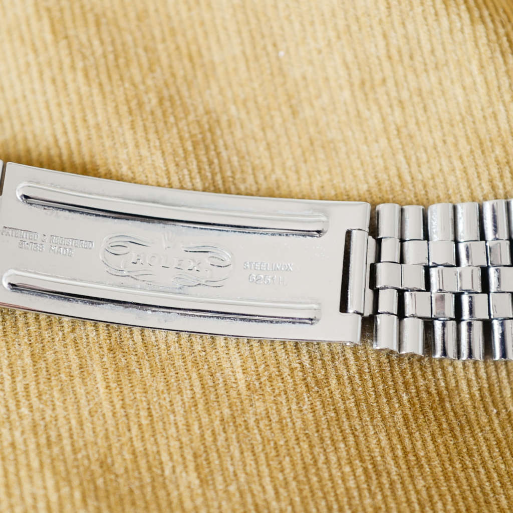 Montre vintage bracelet jubilee cadran blanc no lume Montre vintage bracelet jubilee cadran blanc no lume