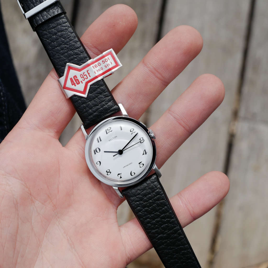 Jolie montre Kelton ancienne neuve pochette garantie