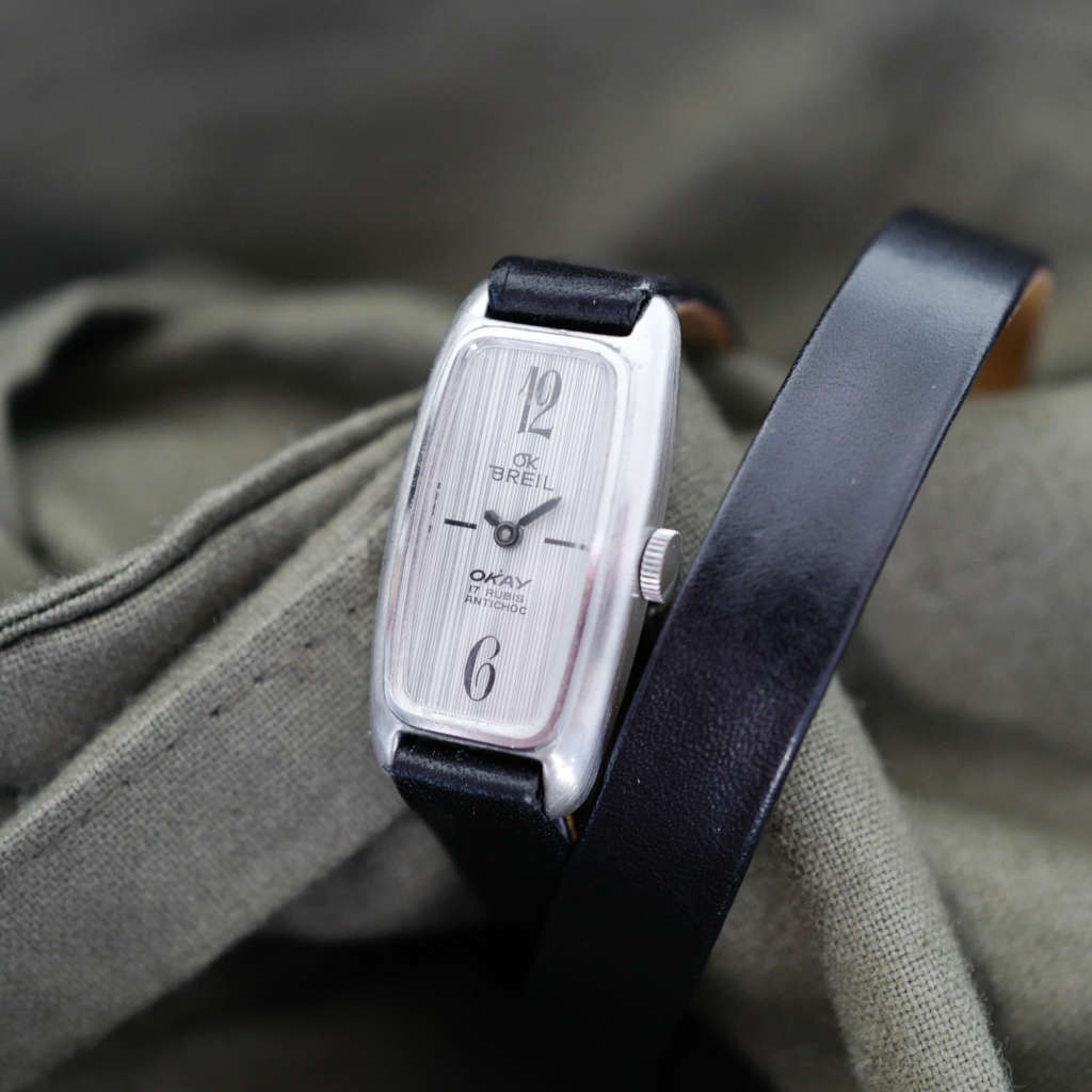 Montre vintage femme double tour Breil