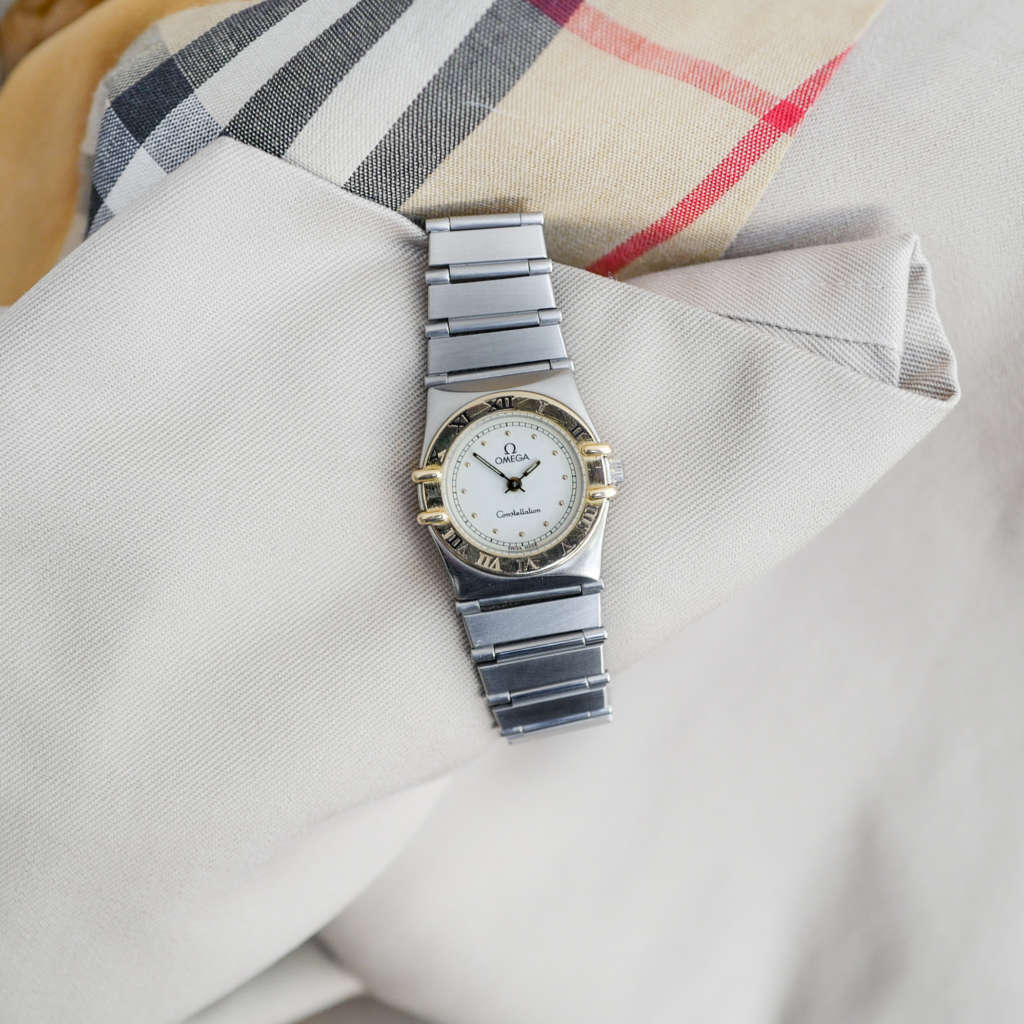 Montre femme mini Constellation vintage Montre femme mini Constellation vintage