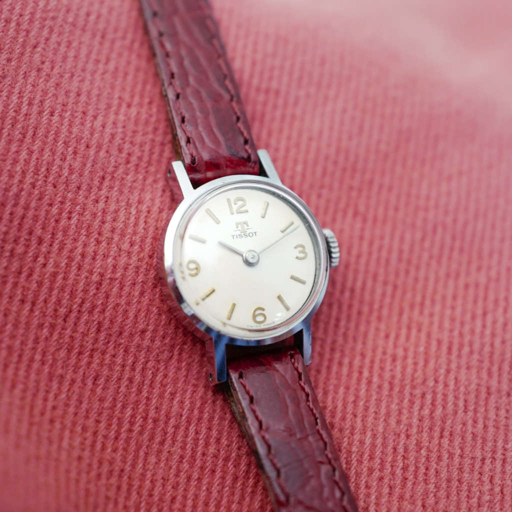 Cadeau montre femme vintage montre argent