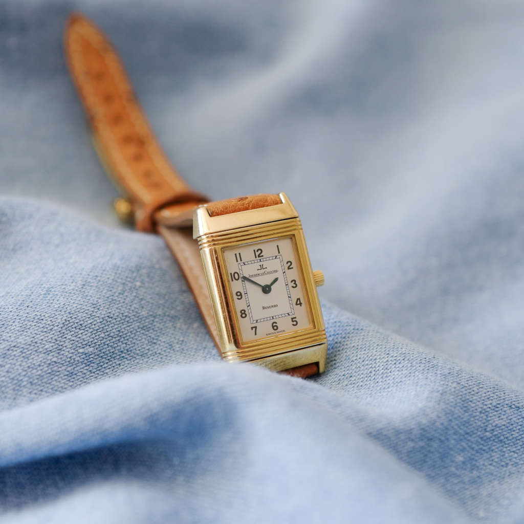 jaeger lecoultre reverso femme or cuir marron 260.1.08 Jaeger Lecoultre Reverso femme or cuir marron 260.1.08