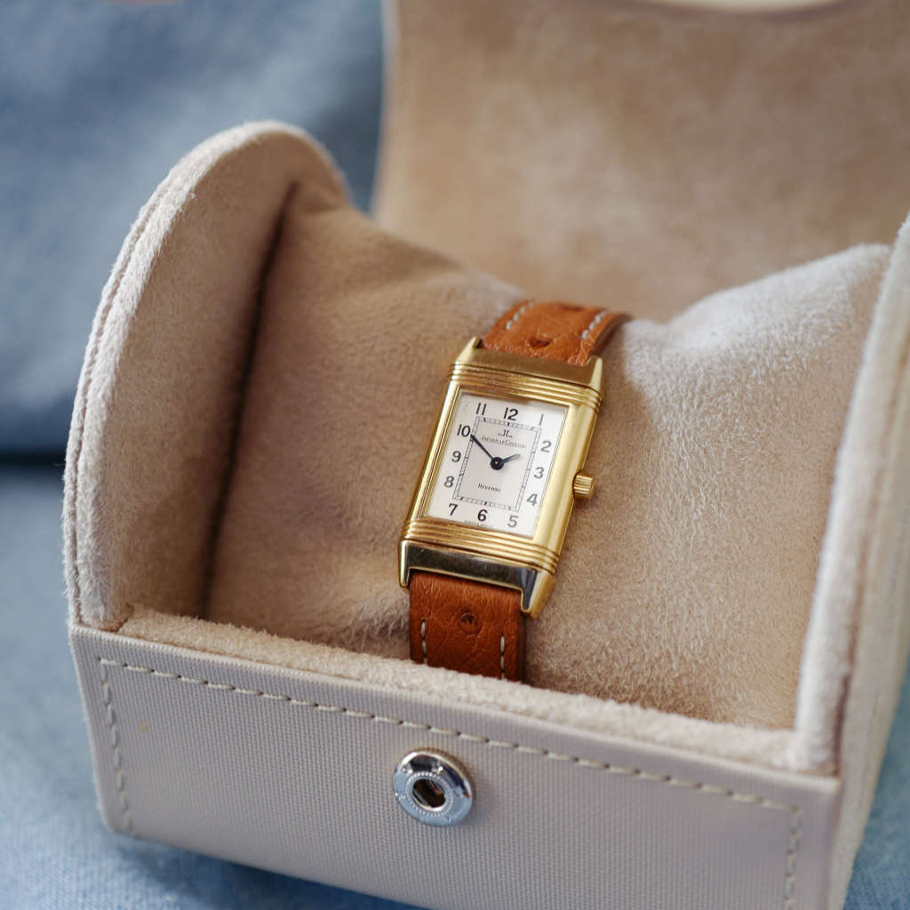 Montre ancienne Jaeger LeCoultre vintage or massif femme boucle déployante Montre ancienne Jaeger LeCoultre vintage or massif femme boucle déployante