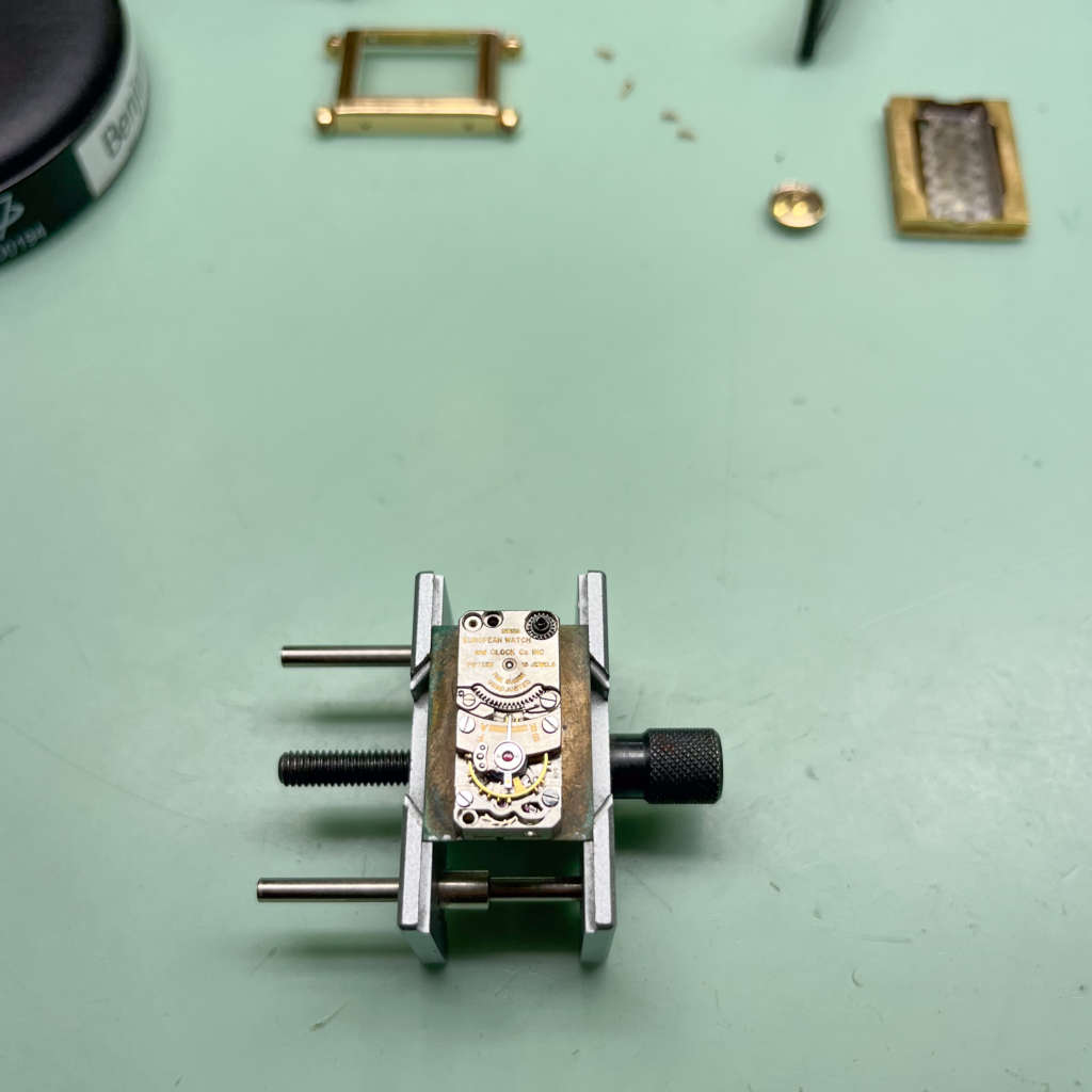 Montre Cartier vintage mouvement Jaeger LeCoultre