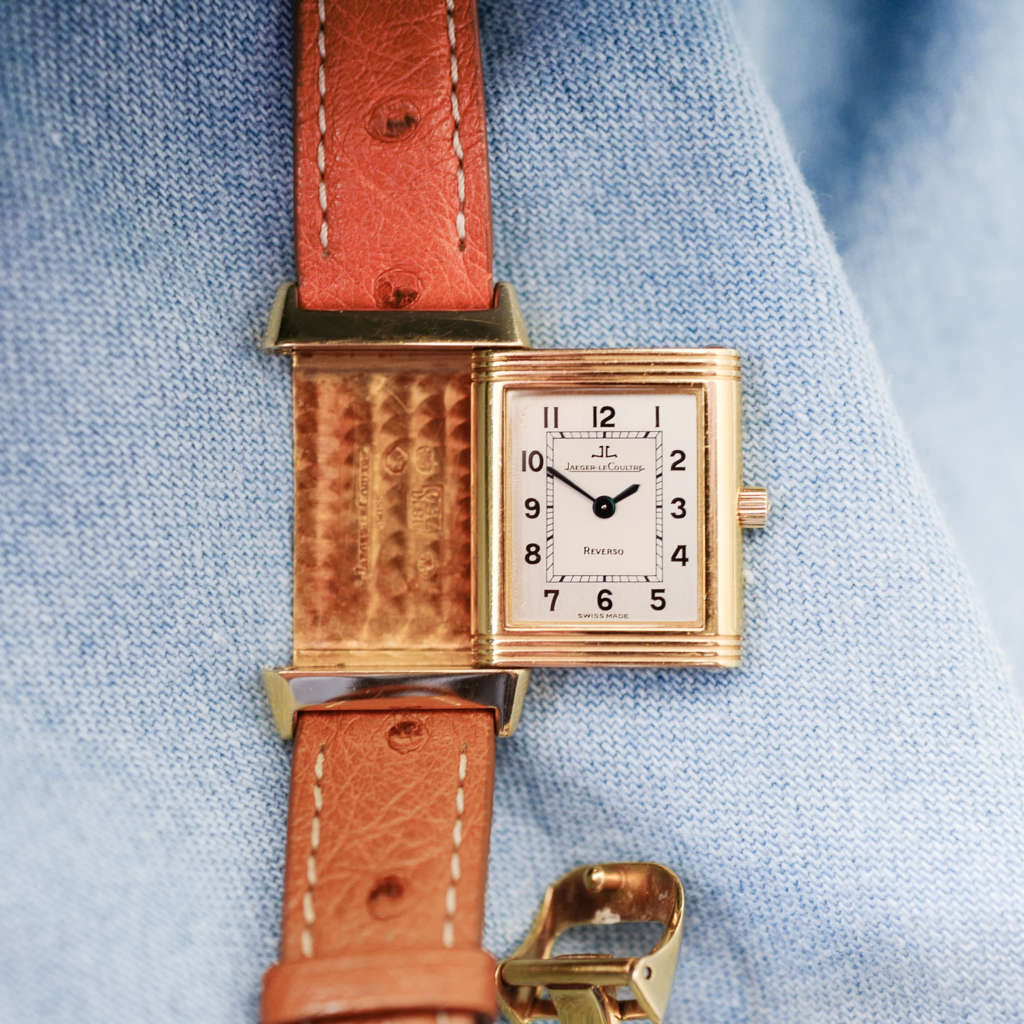 Montre Jaeger LeCoultre vintage en or massif 18 carats pour femme mini cuir Montre Jaeger LeCoultre vintage en or massif 18 carats pour femme mini cuir