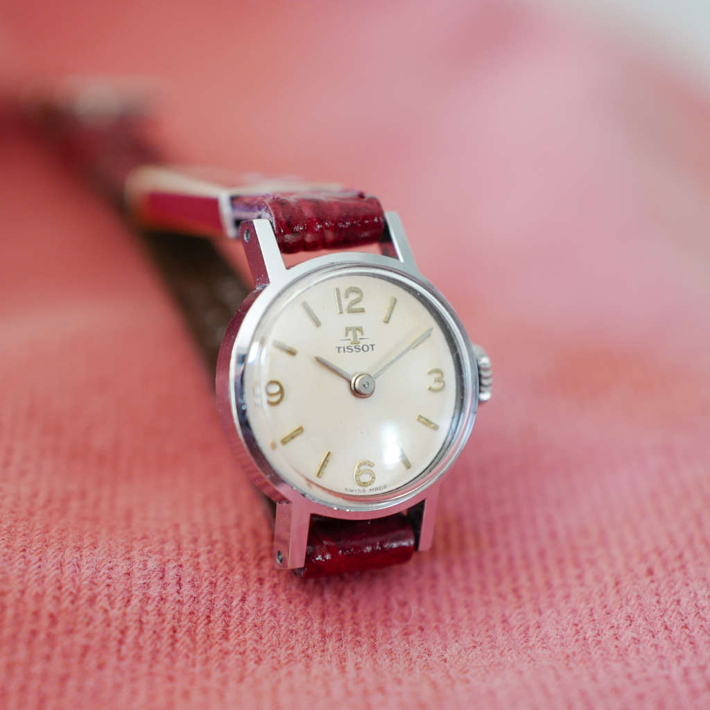 Montre mini femme Tissot argent vintage