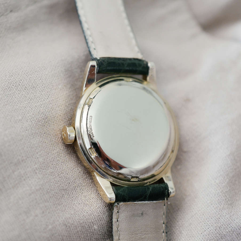 Montre vintage Omega en or 14 carats Seamaster Montre vintage Omega en or 14 carats Seamaster