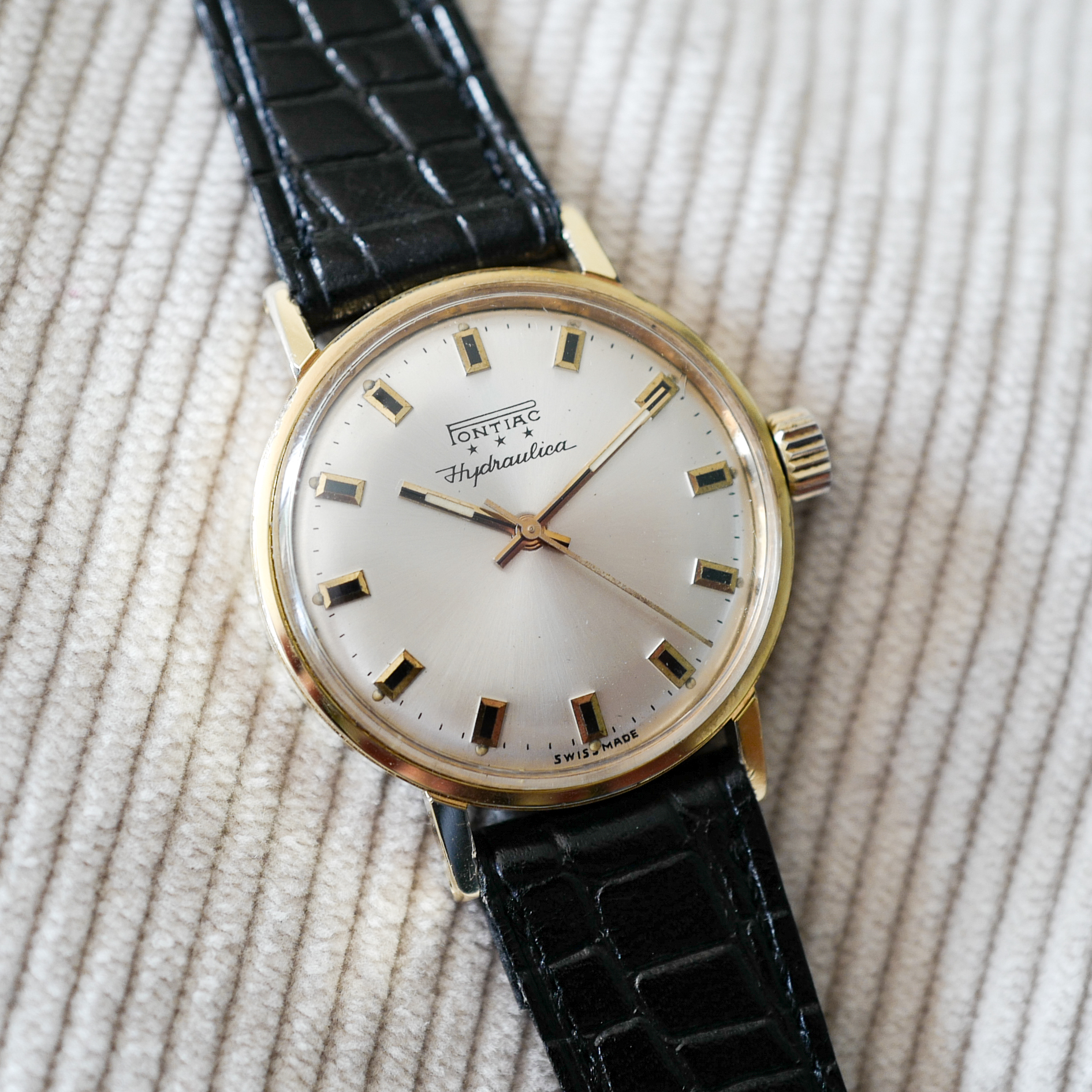 Pontiac Hydrolica Dor e vintage 1960 s Montre Dor e Vintage pontiac-hydrolica-dor-e-vintage-1960-s-montre-dor-e-vintage