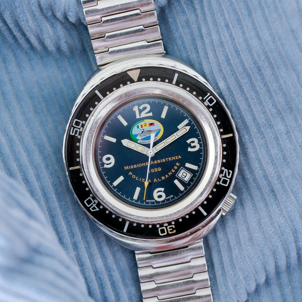 Montre Squale pour homme vintage 2002 saphir marine nationale italienne Montre Squale pour homme vintage 2002 saphir marine nationale italienne