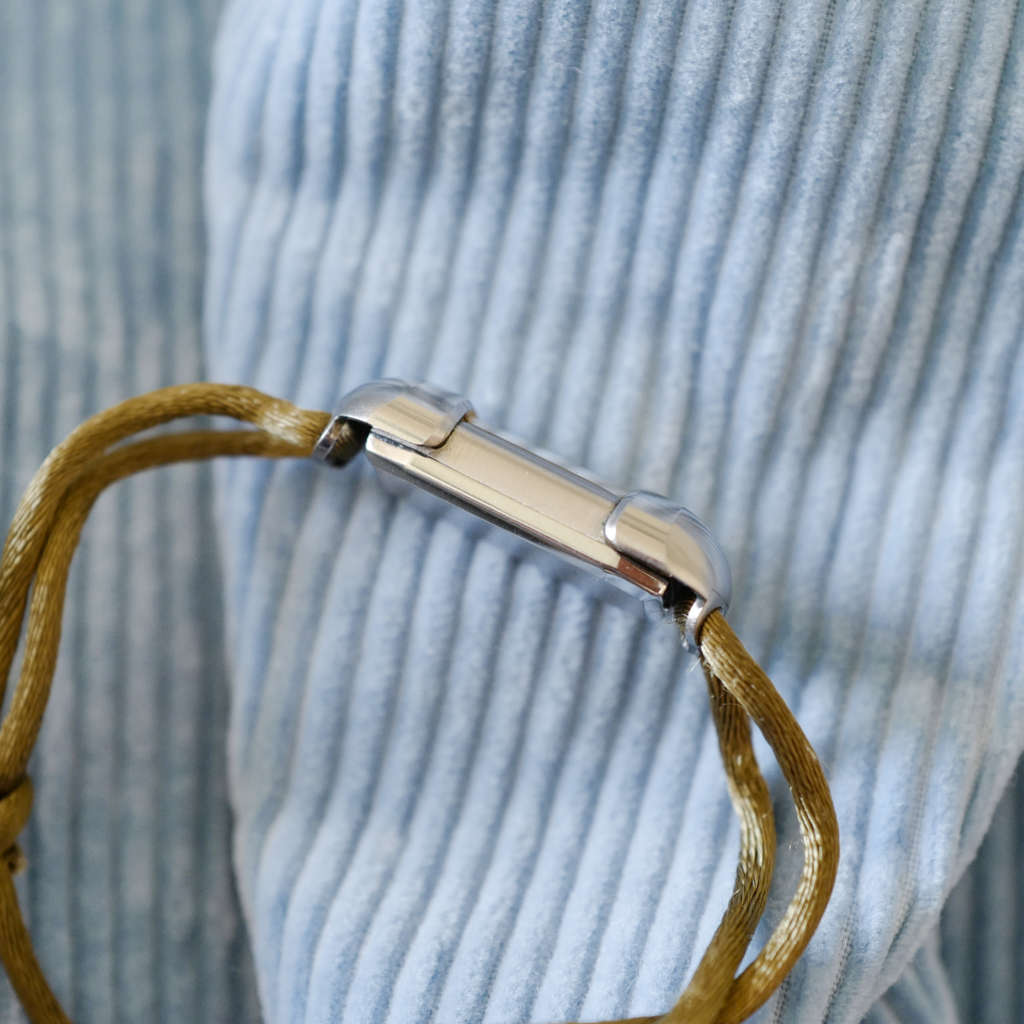 Jolie montre art déco cordon vintage