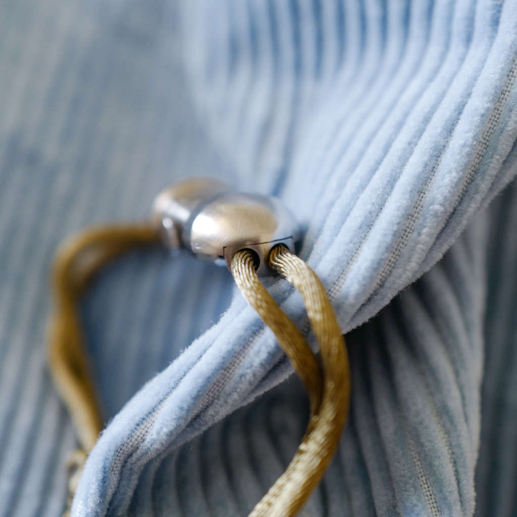 Jolie montre cordon bracelet bijou vintage Suizex