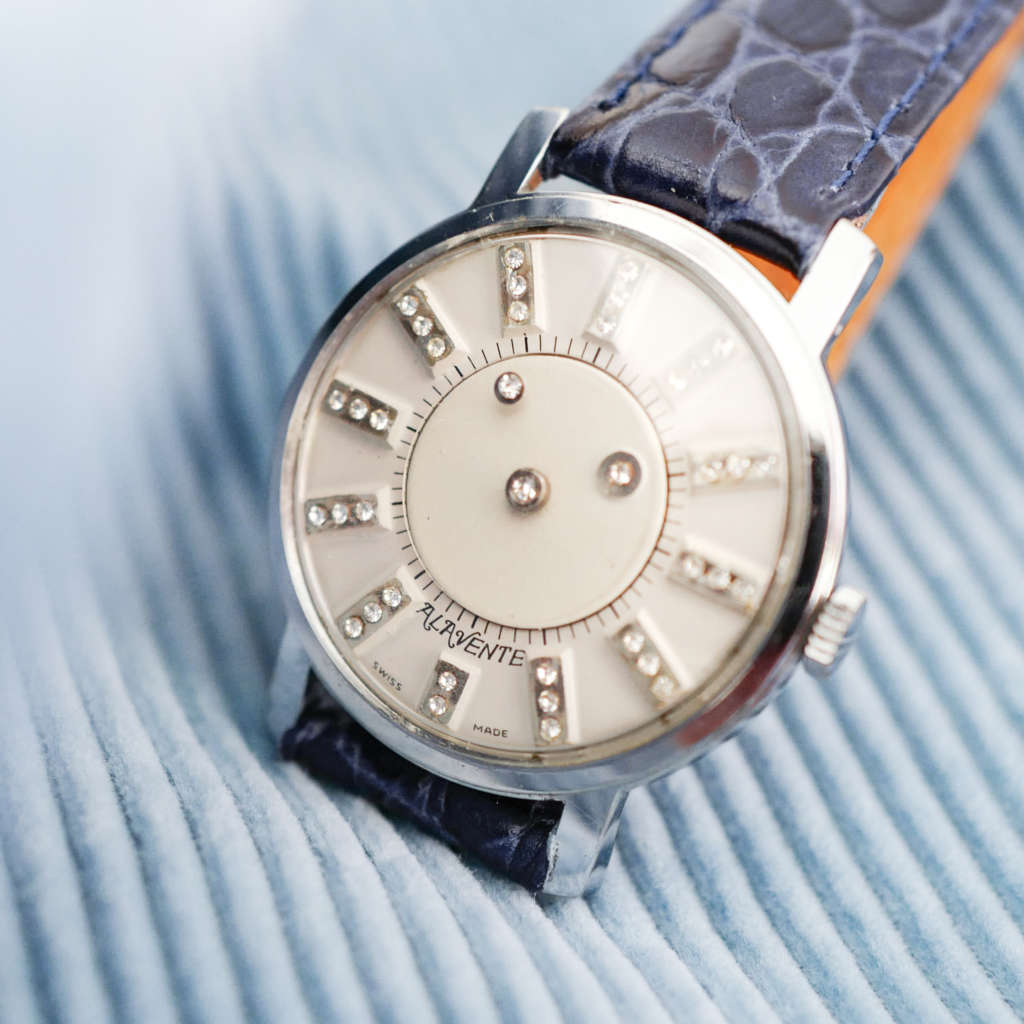 Jolie montre vintage mystery dial