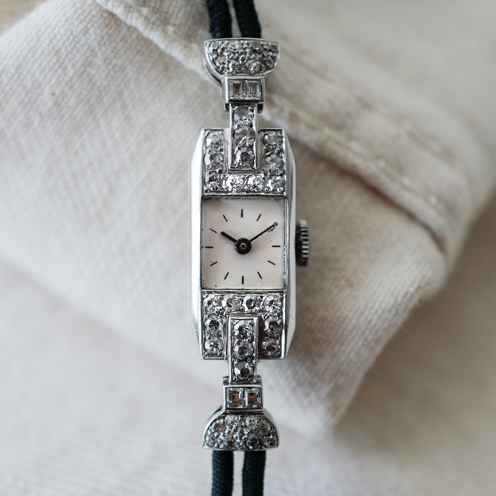 Montre vintage femme haut de gamme