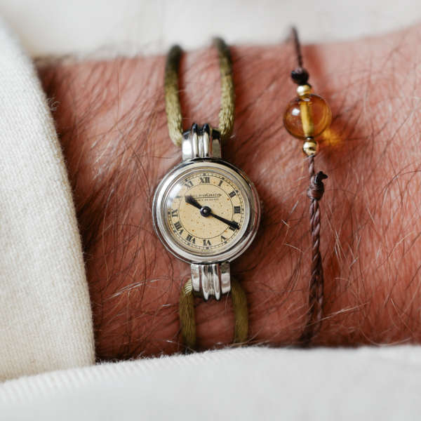 mini montre bracelet cordon jaeger lecoultre