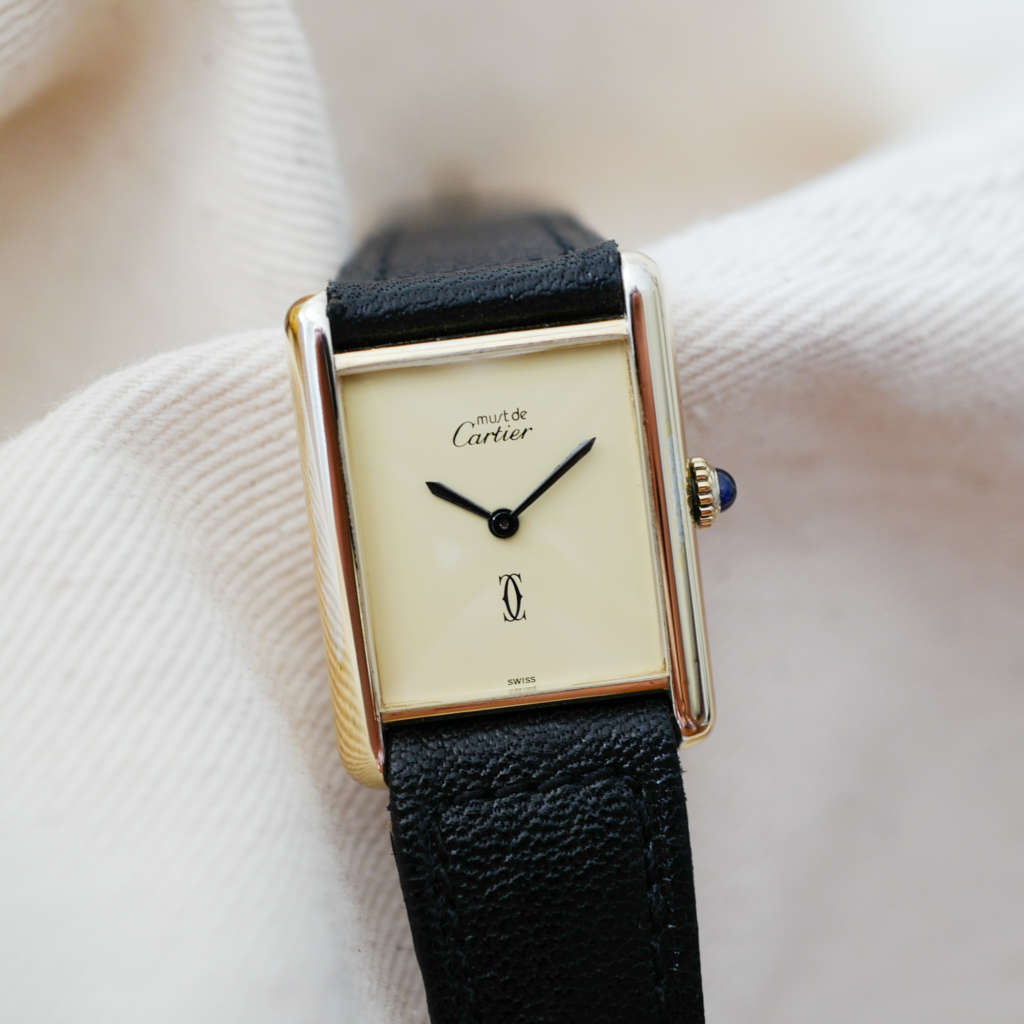 montre cartier tank must grand modele dore fantastique état