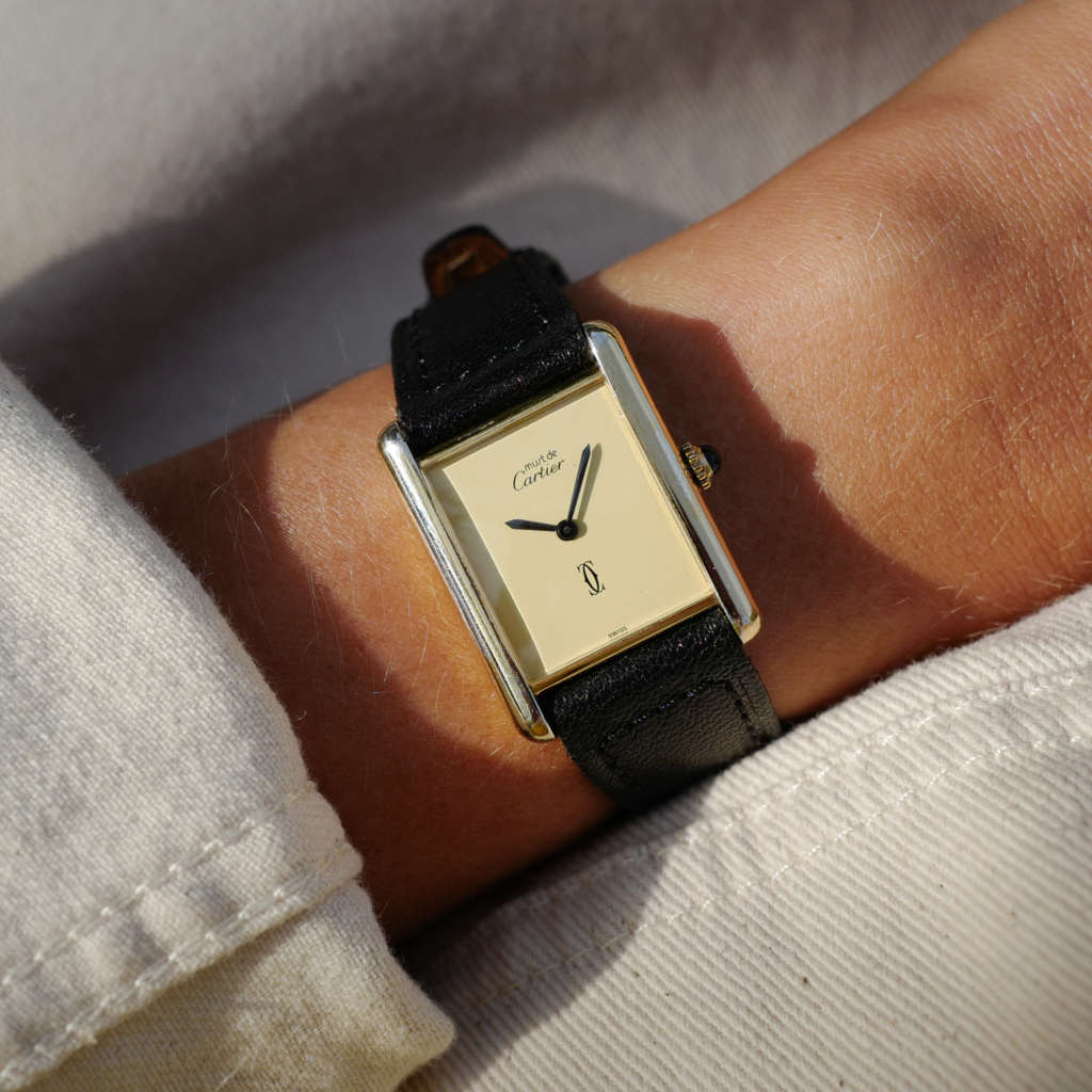 rare cartier tank must grand modele dore