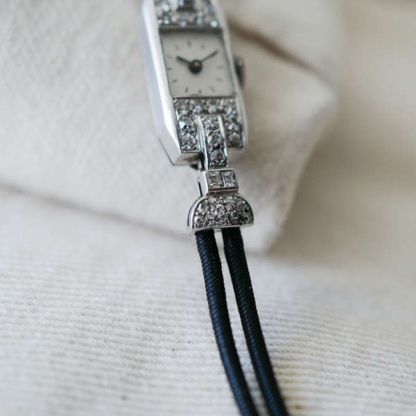 vintage montre pour femme art déco diamants