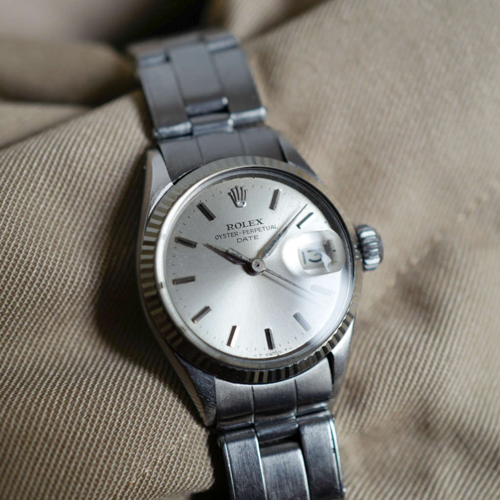 rolex oyster perpetual date vintage femme acier bracelet oyster rivet