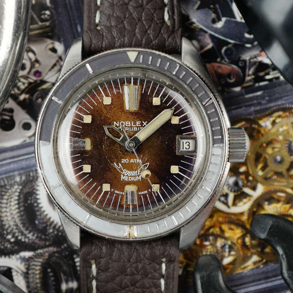 cafe noir les montres horloger marseille vintage squale medium plongee 1970 patine tropicale vintage bakelite_1