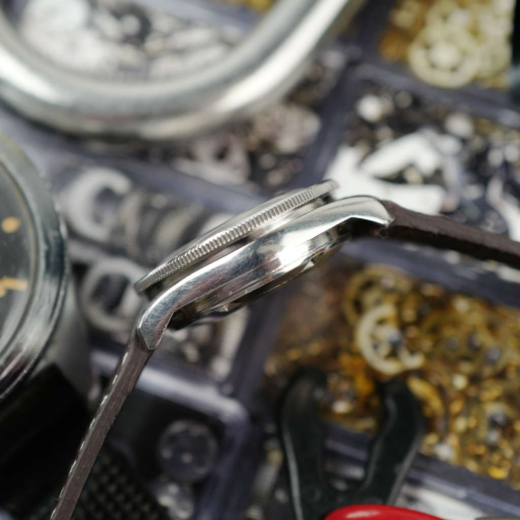 cafe noir les montres horloger marseille vintage squale medium plongee 1970 patine tropicale vintage bakelite_1